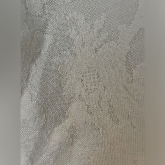 Floral Cream Sweater - Picture 2 of 3